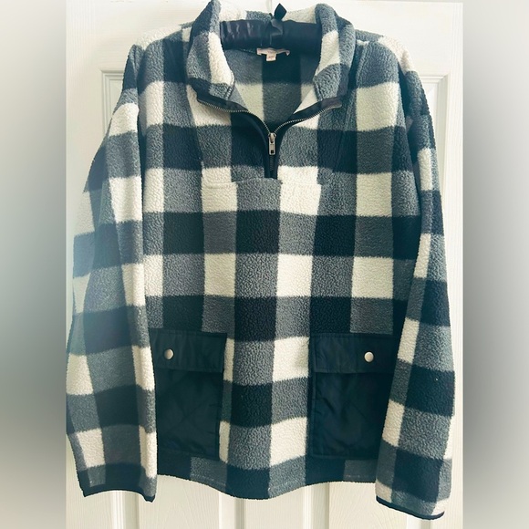 Black & White Buffalo Check Sherpa 1/4-Zip Pullover with front pockets size XXL - Picture 3 of 6